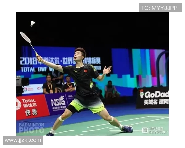 南京足球队在世锦赛中的实力展现与战术分析探讨 南京足球队在世锦赛中的实力展现与战术分析探讨