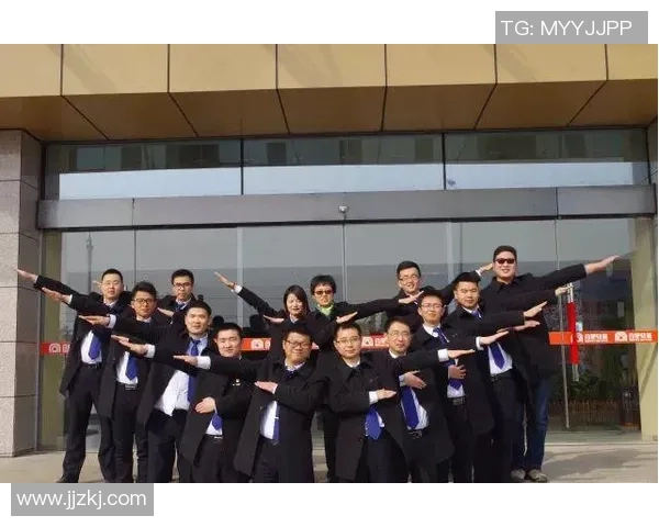 武汉排球队阵地战革新探索新战术与团队协作的深度融合 武汉排球队阵地战革新探索新战术与团队协作的深度融合